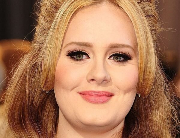 Adele Comeback Analyzing Her Chart-Topping Single