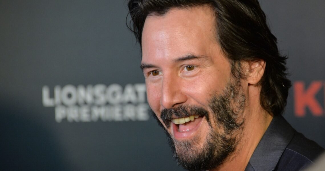 Keanu Reeves Acts of Kindness and Humility Beyond the Screen